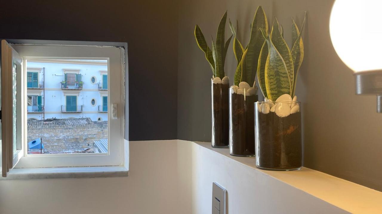 Shallah Apartment Nel Cuore Del Centro Storico Di Palermo Esterno foto
