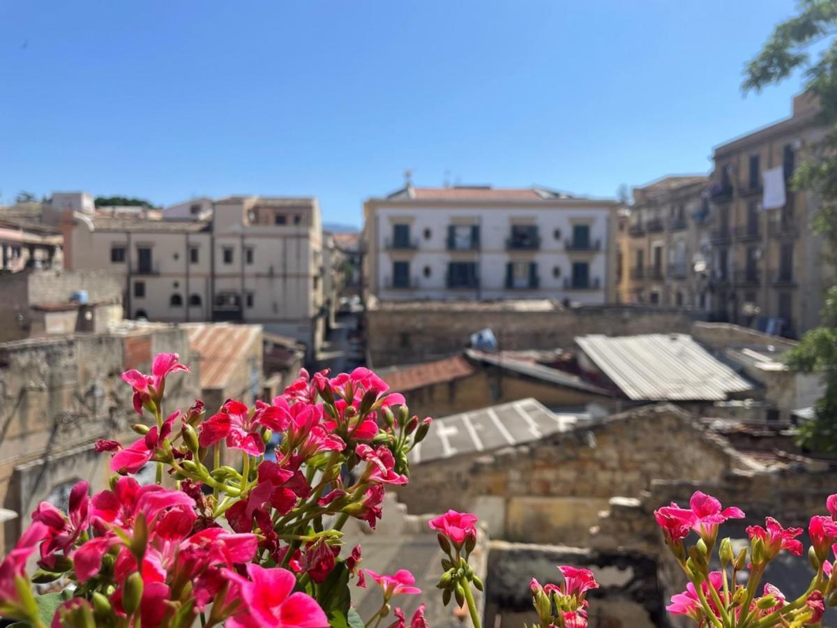 Shallah Apartment Nel Cuore Del Centro Storico Di Palermo Esterno foto